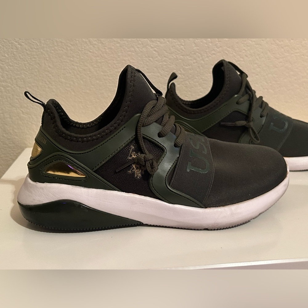 🥉 US Polo Assn Women’s Sneakers Size 8M Green Gold Excellent